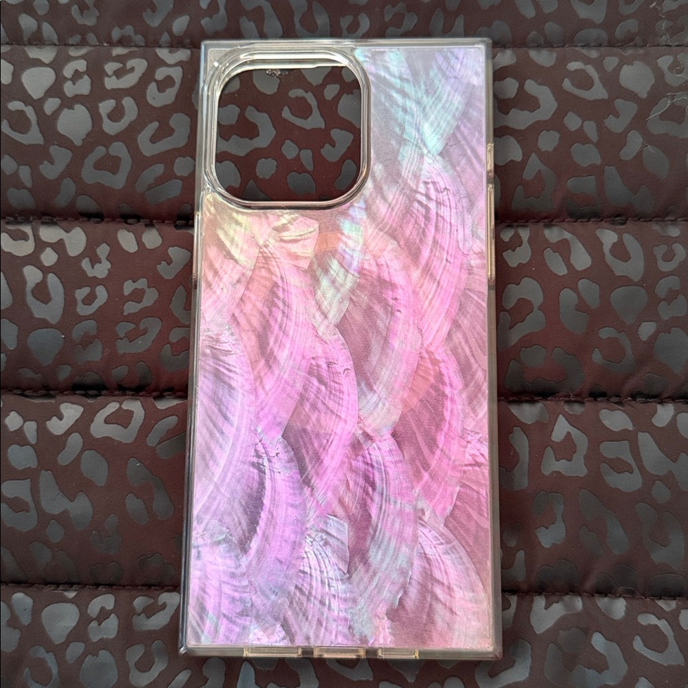 flaunt Pink mother of pearl